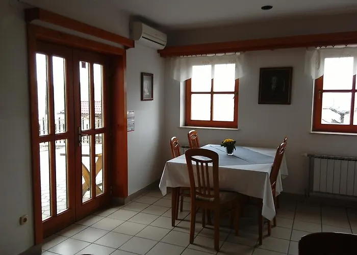 Hiša za goste Tourist Farm Joannes 3*